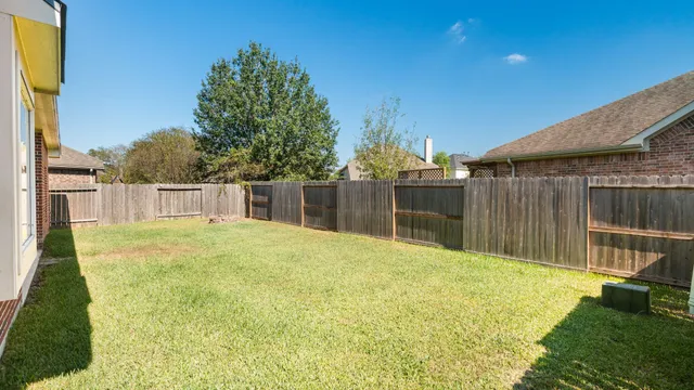 $320,000 | 20706 Oakhurst Creek Drive, Porter, TX 77365