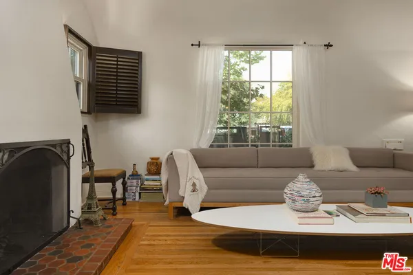 $1,599,000 | 5120 Willowcrest Avenue, North Hollywood, CA 91601