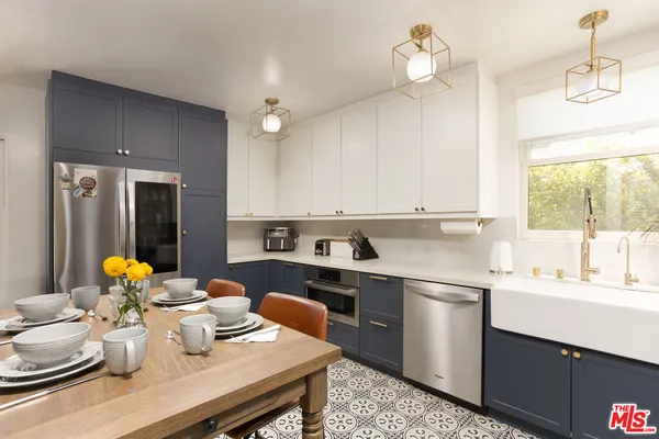 $1,599,000 | 5120 Willowcrest Avenue, North Hollywood, CA 91601