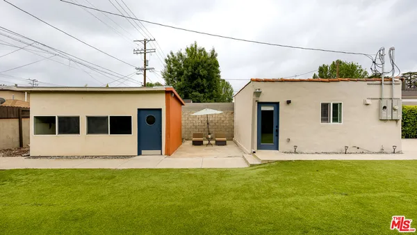 $1,599,000 | 5120 Willowcrest Avenue, North Hollywood, CA 91601