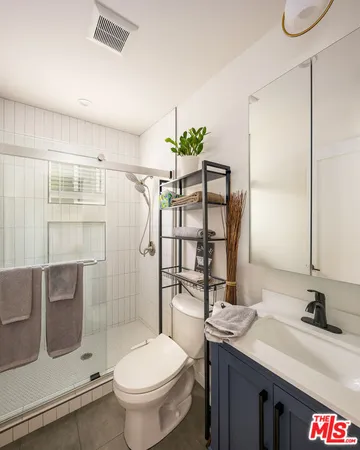 $1,599,000 | 5120 Willowcrest Avenue, North Hollywood, CA 91601