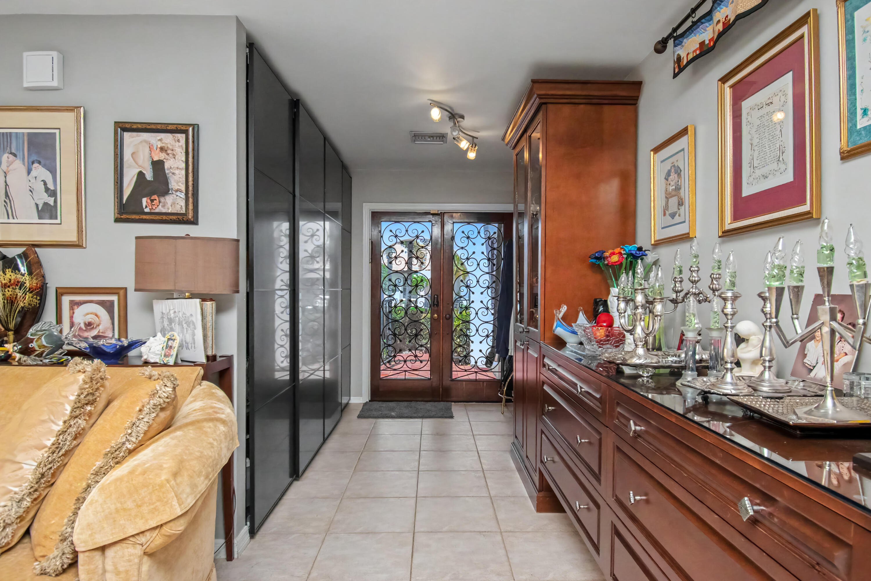 7678 Solimar Circle Boca Raton, FL 33433 - Photo 5 of 33 8BCCE442-19C4-4921-8340-0BB6B90EC92C