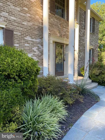 $5,500 | 6502 Sunny Hill Court, McLean, VA 22101