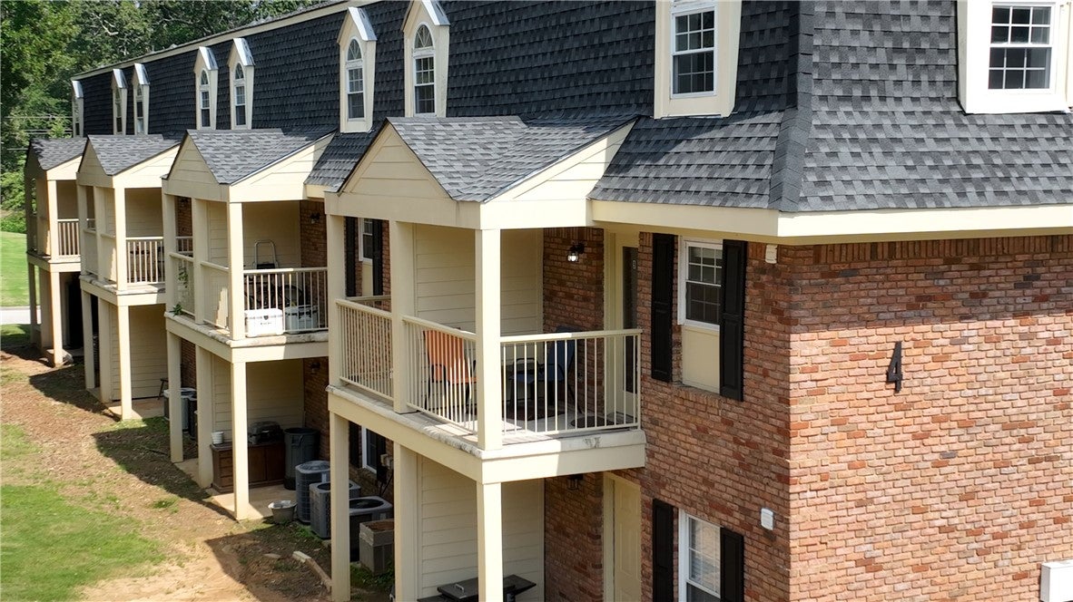 1761 Wire Road, Unit 409 Auburn, AL 36832 - Photo 7 of 28 back porch