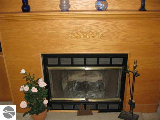 1200 Rasho Road Traverse City, MI 49696 - Photo 12 of 22 1731002-11.JPG