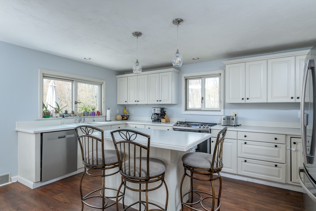 42 Maple Avenue Rutland, MA 01543 - Photo 6 of 26 Gallery Image 6