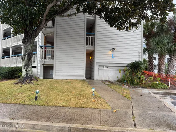 $254,900 | 2 Harbor Drive North, Unit L201, St. Helena Island, SC 29920