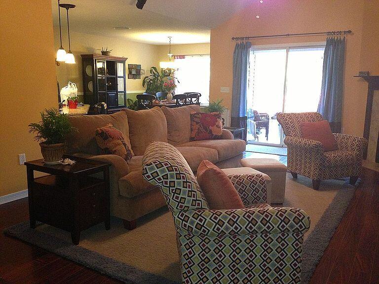 655 County Line Road Niceville, FL 32578 - Photo 4 of 6 living room