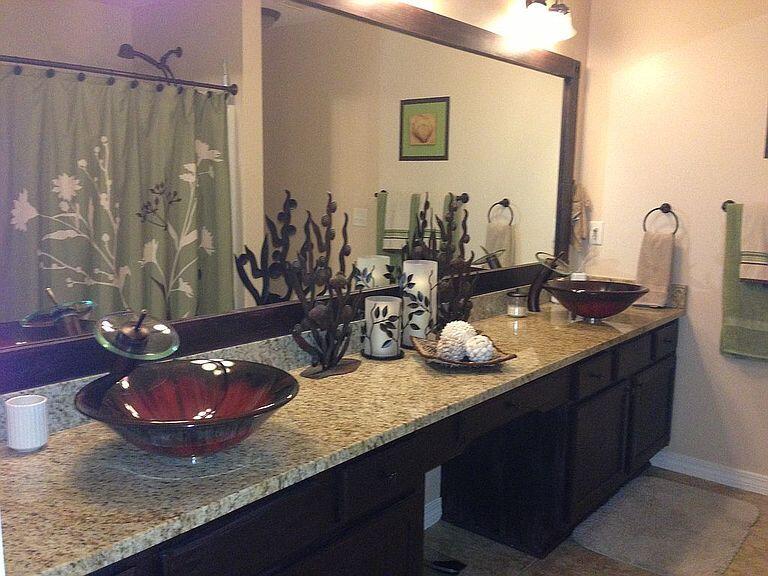 655 County Line Road Niceville, FL 32578 - Photo 5 of 6 masterbath