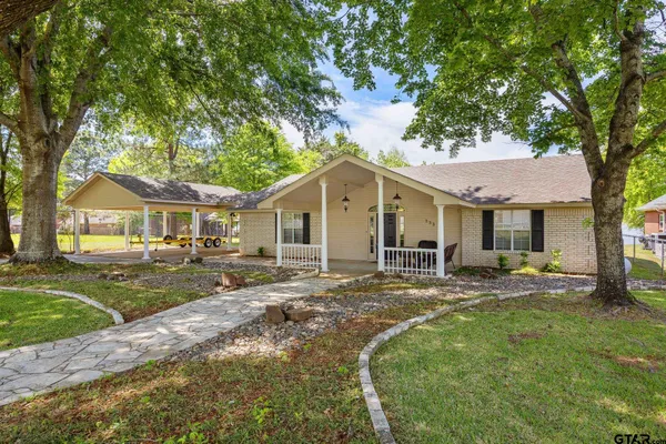 $574,900 | 333 County Road 3527, Bullard, TX 75757