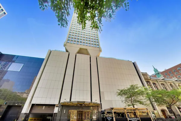 $3,700 | 111 East Chestnut Street, Unit 35J, Chicago, IL 60611