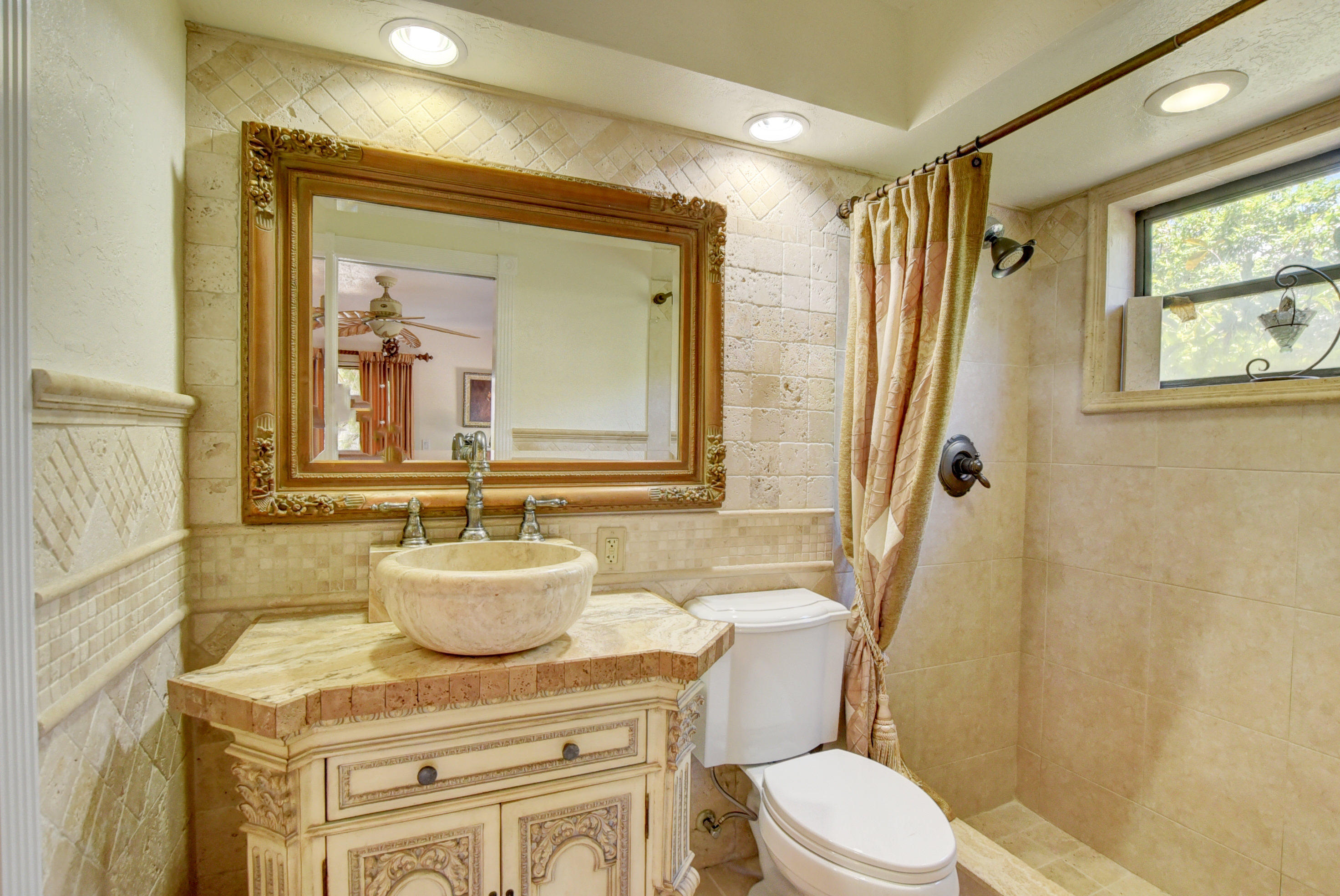 271 Northeast 26th Street Boca Raton, FL 33431 - Photo 16 of 31 Master Bath