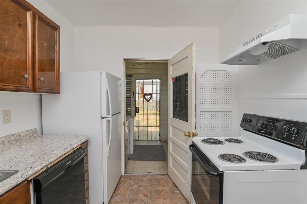 6401 Stratton Street Houston, TX 77023 - Photo 8 of 28