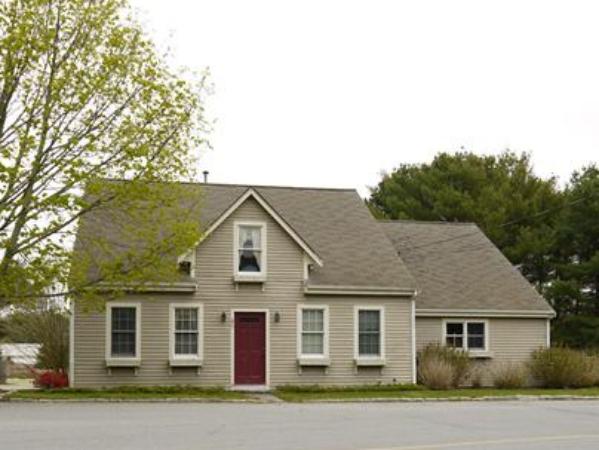 68 Acushnet Road Mattapoisett, MA 02739 - Photo 1 of 20 Gallery Image 1