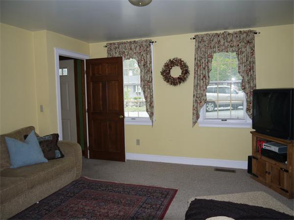 68 Acushnet Road Mattapoisett, MA 02739 - Photo 15 of 20 Gallery Image 15