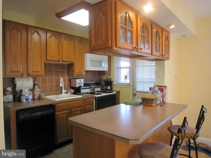 8350 Kavanagh Road Dundalk, MD 21222 - Photo 4 of 27 Kitchen