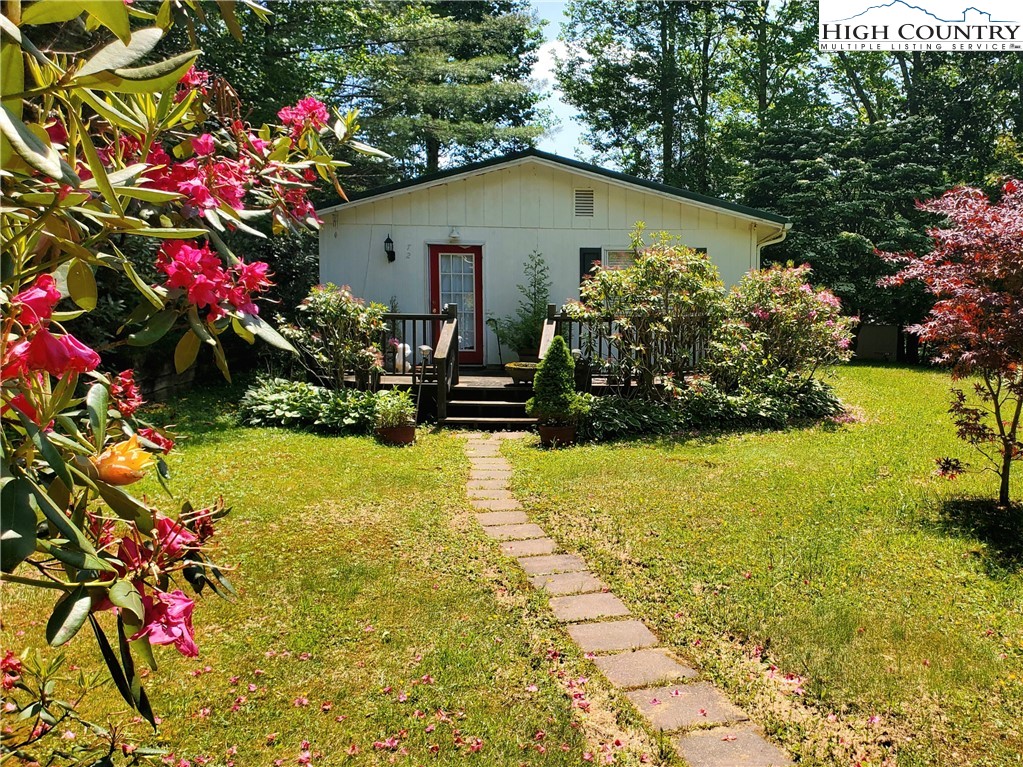 72 Rhoneys View Road Newland, NC 28657 - Photo 1 of 29 Gallery Image 1