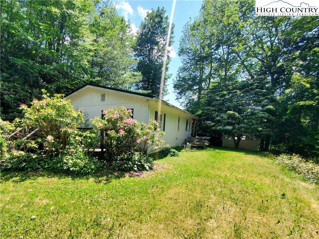 72 Rhoneys View Road Newland, NC 28657 - Photo 9 of 29 Gallery Image 9