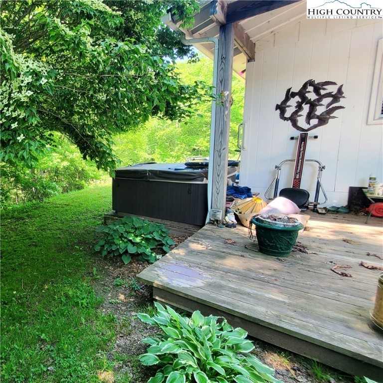 72 Rhoneys View Road Newland, NC 28657 - Photo 10 of 29 Gallery Image 10