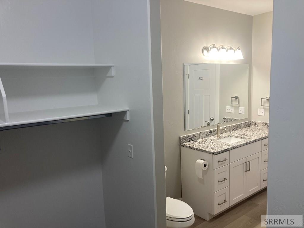 1020 Harris Loop Blackfoot, ID 83221 - Photo 13 of 25 Entry from Mater Closet to Bathroom