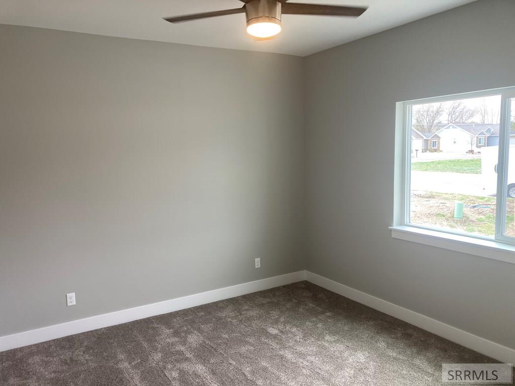 1020 Harris Loop Blackfoot, ID 83221 - Photo 16 of 25 Large Guest Room 1st Floor