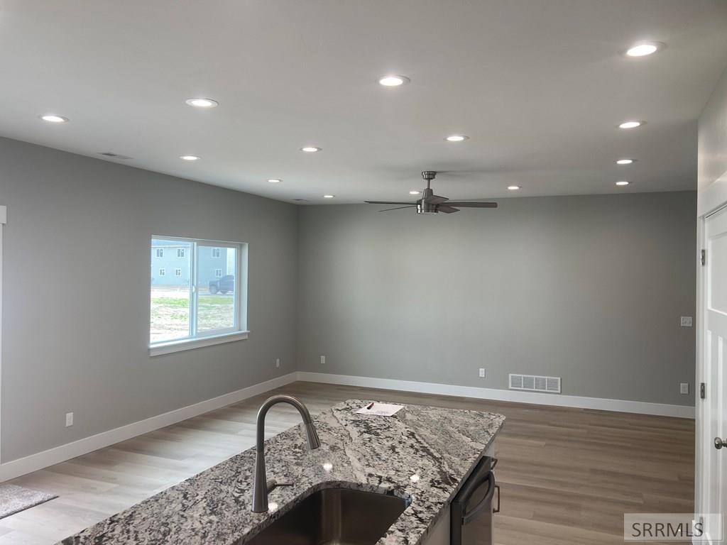 1020 Harris Loop Blackfoot, ID 83221 - Photo 6 of 25 Family Room 1st Floor