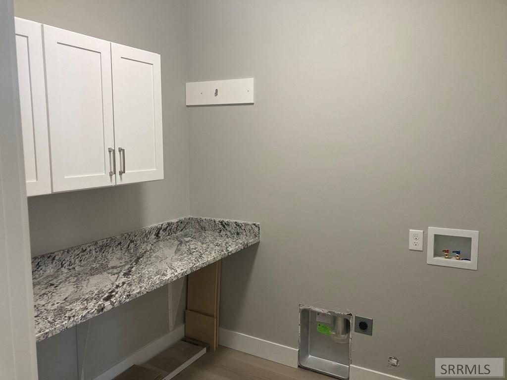 1020 Harris Loop Blackfoot, ID 83221 - Photo 7 of 25 Laundry 1st Floor