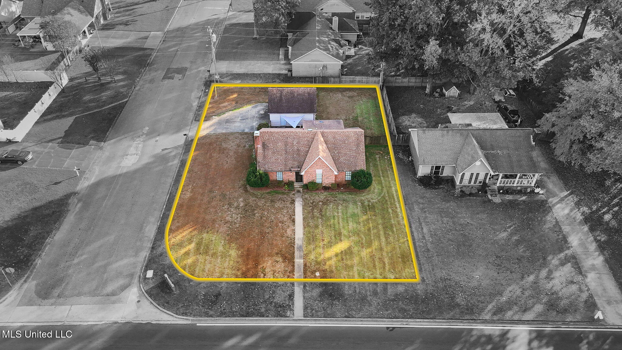 10023 Goodman Road Olive Branch, MS 38654 - Photo 17 of 20 28-web-or-mls-10023 Goodman Rd-27