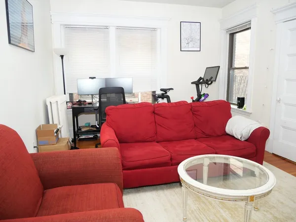 $2,650 | 1378 Beacon Street, Unit 10, Brookline, MA 02446