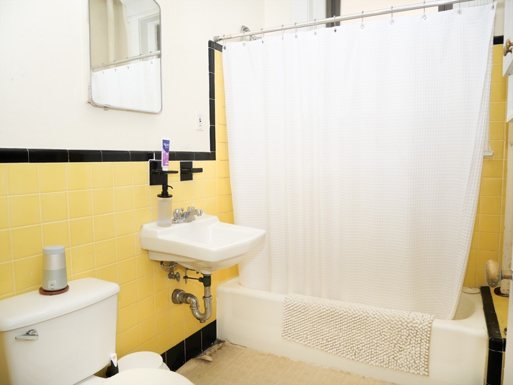 1378 Beacon Street, Unit 10 Brookline, MA 02446 - Photo 5 of 5