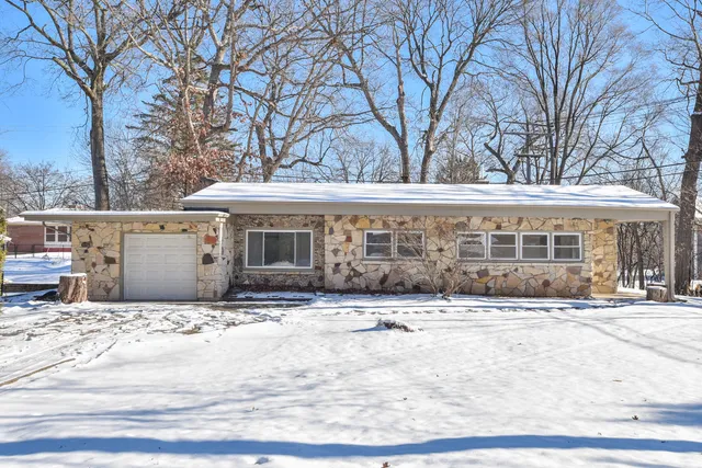 $365,000 | 1350 Parkway Drive, Brookfield, WI 53005