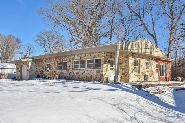 $365,000 | 1350 Parkway Drive, Brookfield, WI 53005