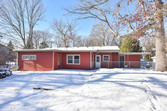 $365,000 | 1350 Parkway Drive, Brookfield, WI 53005