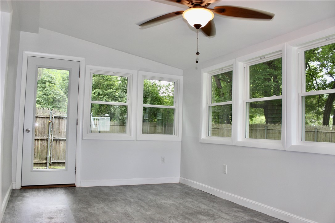 11 Manning Court Coventry, RI 02816 - Photo 25 of 43 10x17 New Sunroom