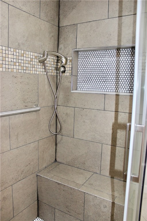 11 Manning Court Coventry, RI 02816 - Photo 34 of 43 2nd Fl Bathroom with Bench and Niche