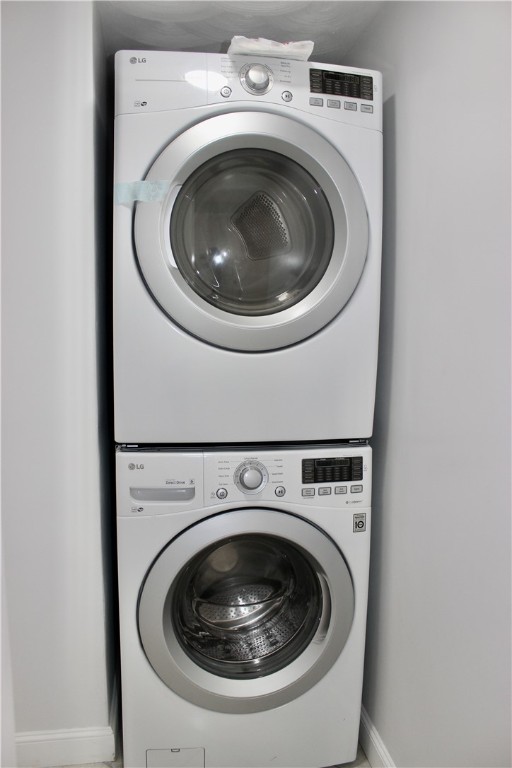 11 Manning Court Coventry, RI 02816 - Photo 35 of 43 2nd Fl Laundry