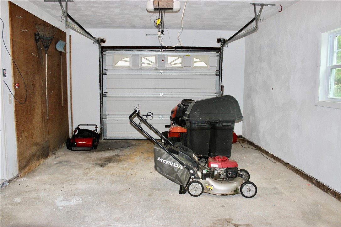11 Manning Court Coventry, RI 02816 - Photo 37 of 43 1 Car Garage
