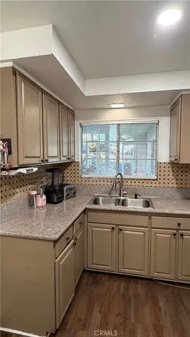 $929,900 | 10900 Goss Street, Sun Valley, CA 91352