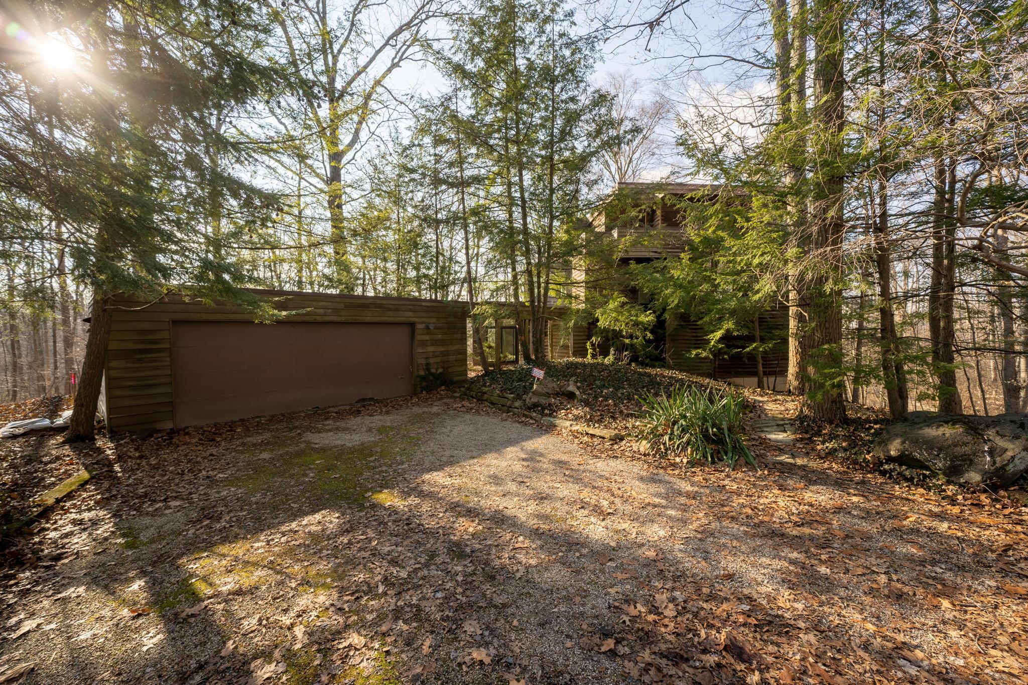 4207 Clotts Road Columbus, OH 43230 - Photo 14 of 54 84-web-or-mls-DSC03685-HDR