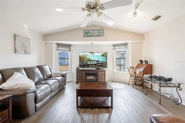 $2,000 | 949 Chevy Chase Street Northwest, Port Charlotte, FL 33948