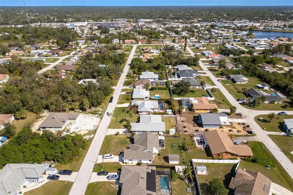 $2,000 | 949 Chevy Chase Street Northwest, Port Charlotte, FL 33948