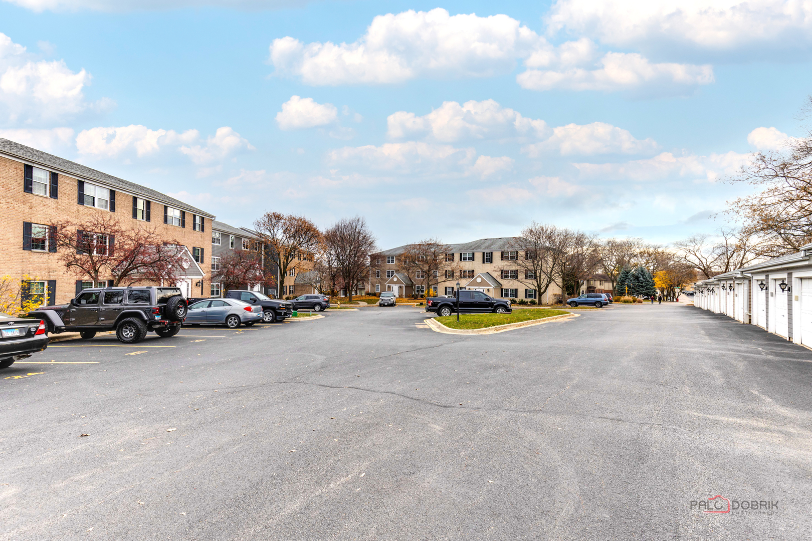 122 East Winchester Road, Unit E Libertyville, IL 60048 - Photo 13 of 17 a view of a city street with cars