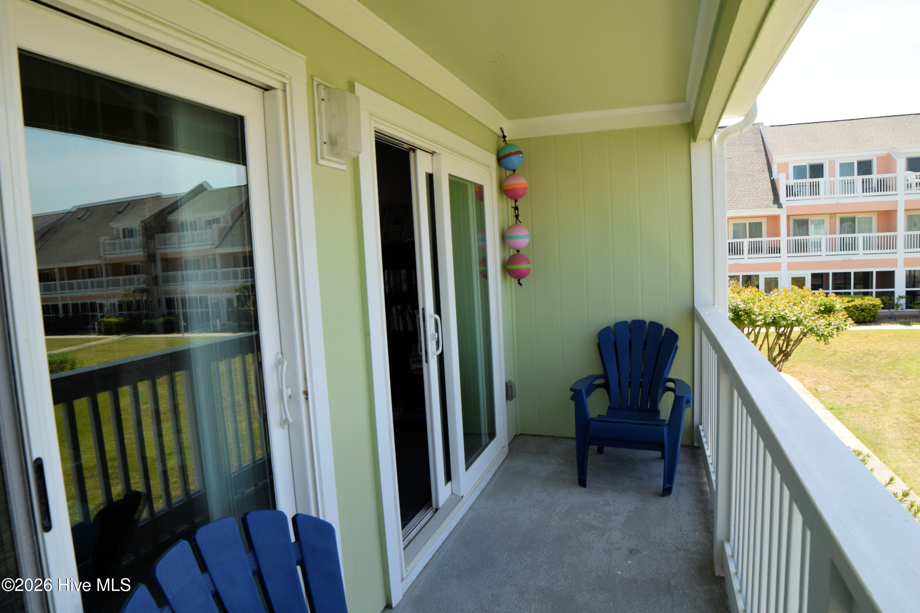 9201 Coast Guard Road, Unit H204 Emerald Isle, NC 28594 - Photo 25 of 39 Deck