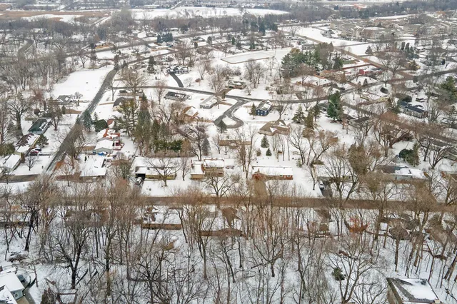 $354,000 | 2805 Brookview Drive, Burnsville, MN 55337