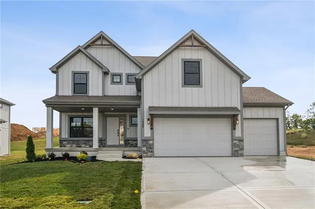 $534,999 | 1985 Longview Drive, Liberty, MO 64068