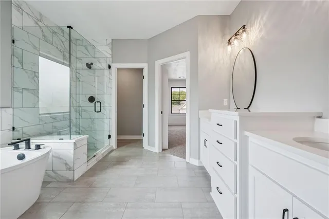 $534,999 | 1985 Longview Drive, Liberty, MO 64068