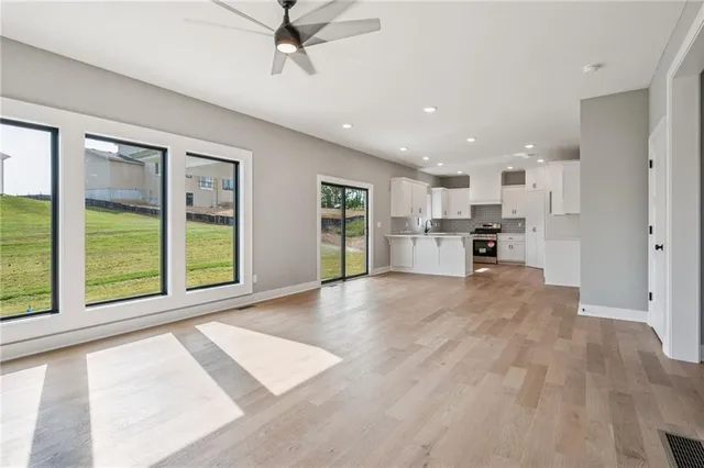 $534,999 | 1985 Longview Drive, Liberty, MO 64068