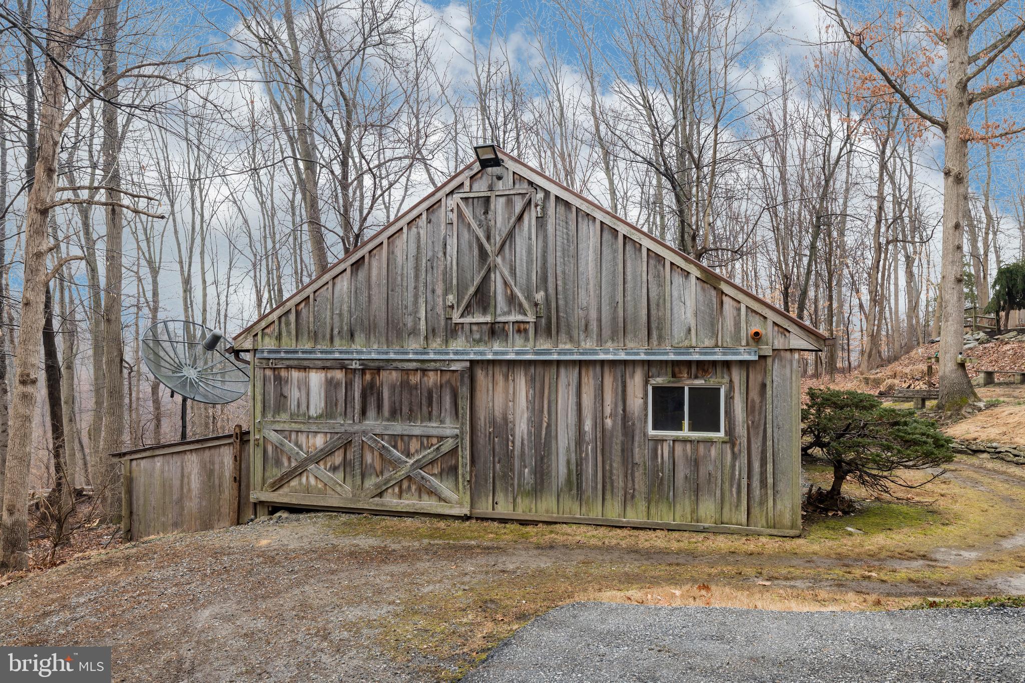 39 Blakely Road Downingtown, PA 19335 - Photo 35 of 42 Barn 2
