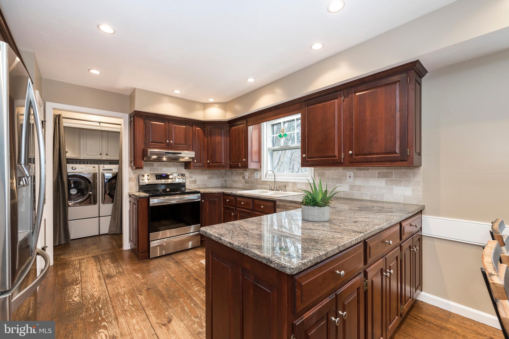 39 Blakely Road Downingtown, PA 19335 - Photo 9 of 42 Kitchen
