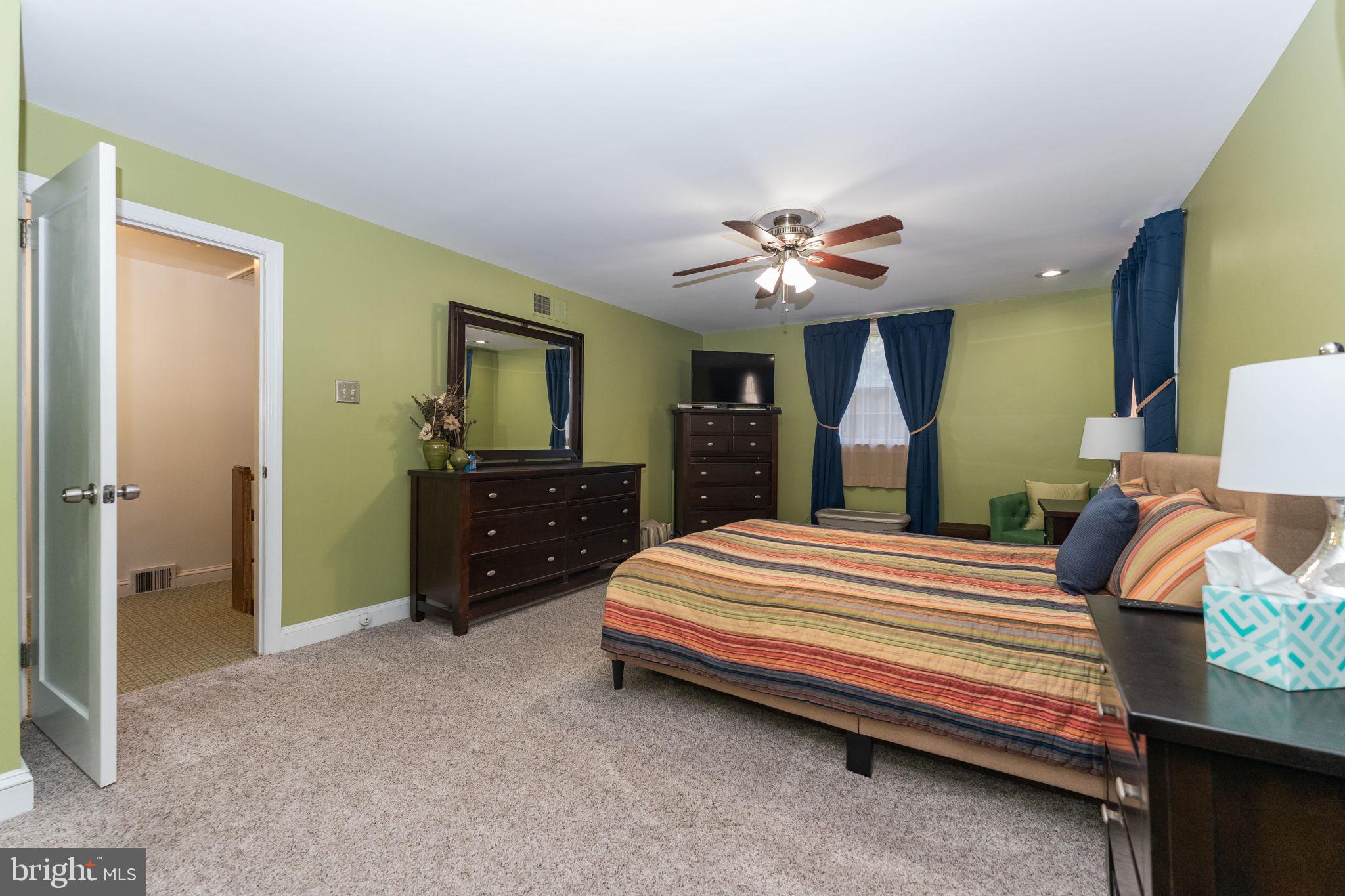 1717 Tyson Road Havertown, PA 19083 - Photo 24 of 35
